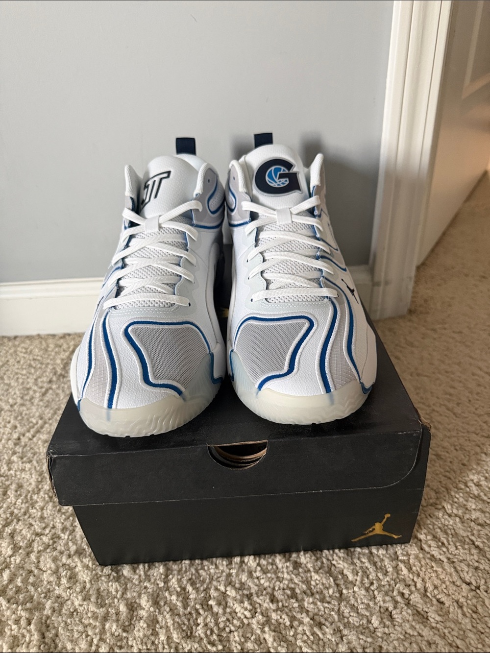 Jordan Men's White and Blue Athletic Basketball Shoes